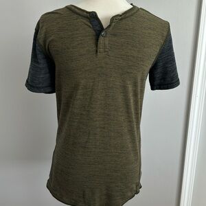 American Eagle Outfitters Active Flex SS Shirt Size XSmall